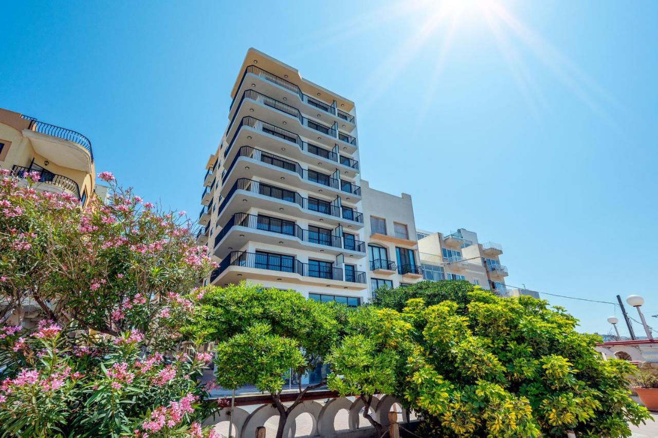 Islet Promenade Seafront 1 Bedroom Apartment With Sea View Balcony By Getawaysmalta Bahía de San Pablo Exterior foto